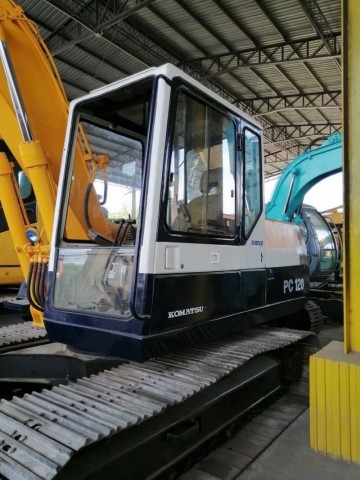รถแบคโฮ​ KOMATSU PC120-5 เก่านอก