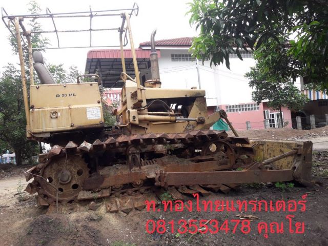 Komatsu D20 รถดันดิน เครื่องปั๊มแรงดี ตรวจเช็คเครื่องยนต์ให้ เปลี่ยนถ่ายน้ำมันเครื่อง และเปลี่ยนกรอง