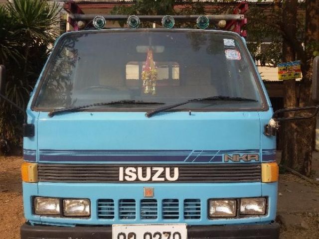 ขาย 6 ล้อ ISUZU NKR 110 แรงม้า เกียร์สั้น รถห้างแท้ เครื่องแห้ง แน่น แรงดีสุดๆ แซสซีสวยๆ รถใช้งานประจำ พร้อมโอน พร้อมใช้งาน
