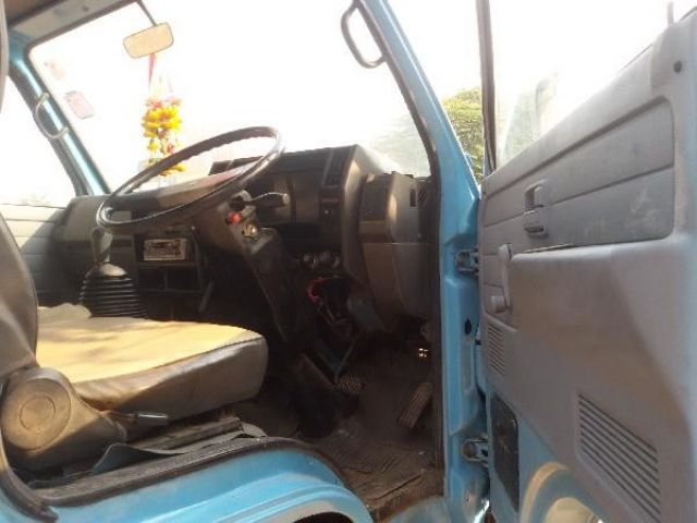 ขาย 6 ล้อ ISUZU NKR 110 แรงม้า เกียร์สั้น รถห้างแท้ เครื่องแห้ง แน่น แรงดีสุดๆ แซสซีสวยๆ รถใช้งานประจำ พร้อมโอน พร้อมใช้งาน