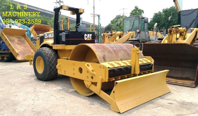 CATERPILLAR รุ่น CS 563 D