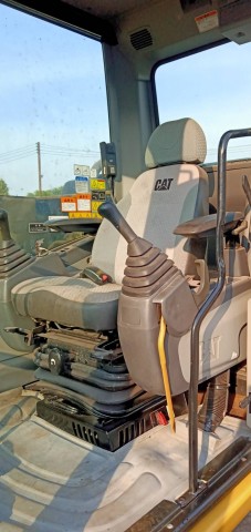 ถขุด CATERPILLAR รุ่น 312 D