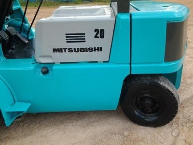 ขายรถฟอร์คลิฟ MITSUBISHI FG 20 เกียร์ธรรมดา ติดต่อยุด 081-987-0866