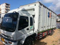 ขาย isuzu FTR พร้อมตู้ 10 บาน