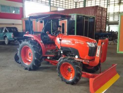 ขายรถไถ KUBOTA L4708 สภาพดี พร้อมใช้งาน 089-836-0510