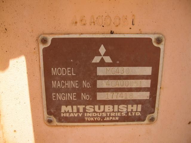 รถเกรดดิน(มือสอง) ยี่ห้อ:MATSUBISHI รุ่น:MG430 ซีเรียล:4G00051 ปี:1990 นำเข้าจากประเทศญี่ปุ่น