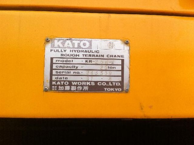 ขายรถเครน KATO KR25H-III 4 ล้อใหญ่ พร้อมเอกสาร