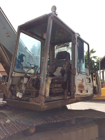 KOMATSU PC 200-5 ราคา 450000 บาท ขายตามสภาพ