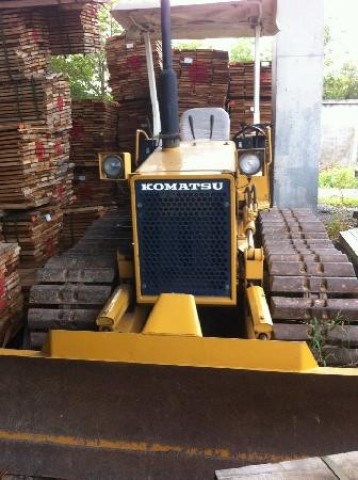 ขาย ! รถดันดิน KOMATSU รุ่น D21P-6 ราคา 450,000 บาท