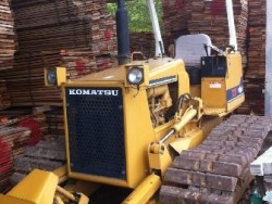 ขาย ! รถดันดิน KOMATSU รุ่น D21P-6 ราคา 450,000 บาท