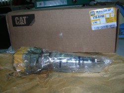 CAT 950G ขายฝาสูบ หัวฉีด 6 หัว พร้อมปั้มฮิวอี้ เครื่อง CAT3126TA รวม 2 แสนเท่านั้น