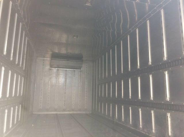 รถสิบล้อตู้เย็น มีลิฟท์ท้าย ISUZU DECA 200 เครื่อง 200 แรงม้า ตู้สแตนเลส ยาว 6.4 เมตร