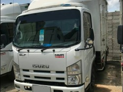 หกล้อตู้แห้ง ISUZU NMR130 เครื่อง 130 แรงม้า ตู้ยาว 3.20 เมตร รถวิ่งงานน้อยมาก