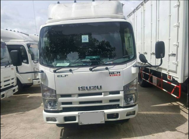 รถสี่ล้อตู้แห้งไม่ติดเวลา ISUZU NLR130 เครื่อง 130 แรงม้า จดปี 2556ไมล์วิ่งหลักหมื่นกิโล