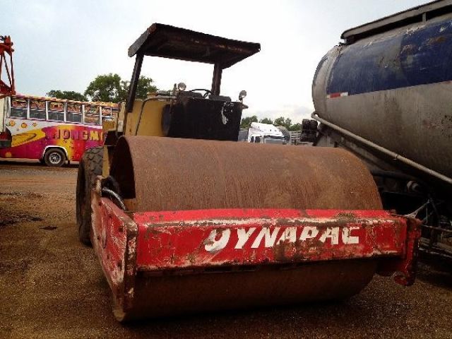 รถบด DYNAPAC CA25-2