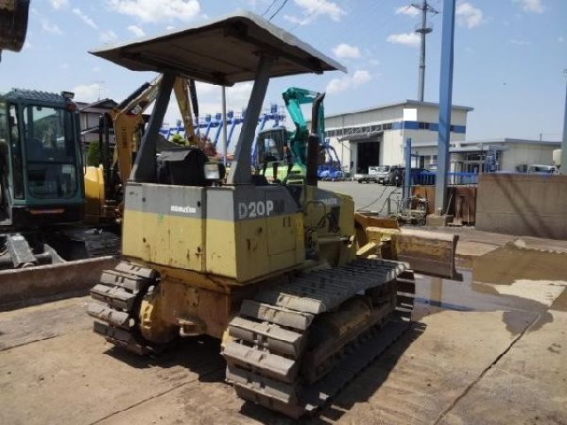 รถดัน KOMATSU D20P-7 ปี1995 ตรงจากญี่ปุ่นกำลังถึงไทยเร็วๆนี้ รถสวยครับ