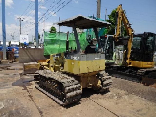 รถดัน KOMATSU D20P-7 ปี1995 ตรงจากญี่ปุ่นกำลังถึงไทยเร็วๆนี้ รถสวยครับ