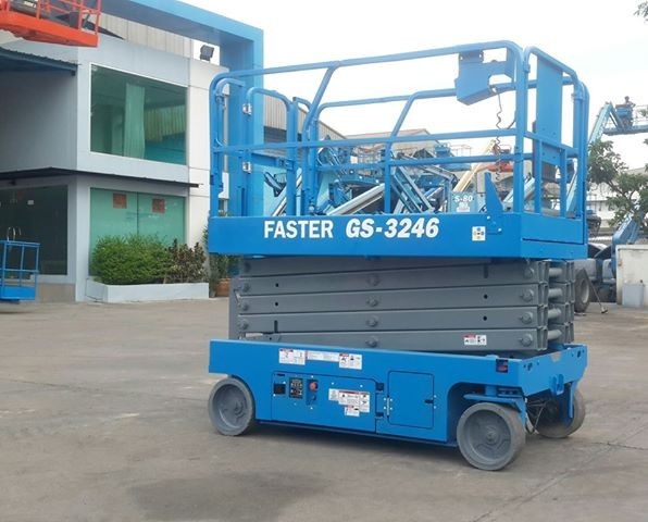 ขายลิฟท์กระเช้า GENIE GS-3246 Refurbished - Scissorlift