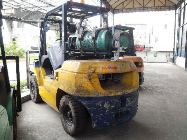 Toyota 02-7FG35 : Used Forklift 3.5T. by kung0813062283