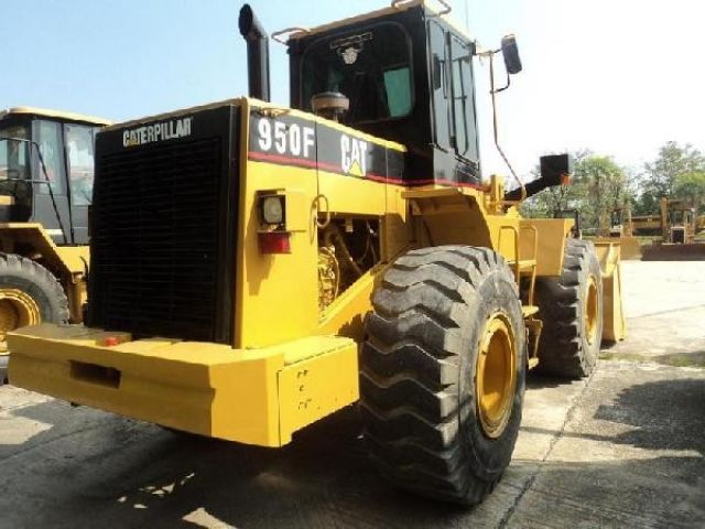 CAT 950F