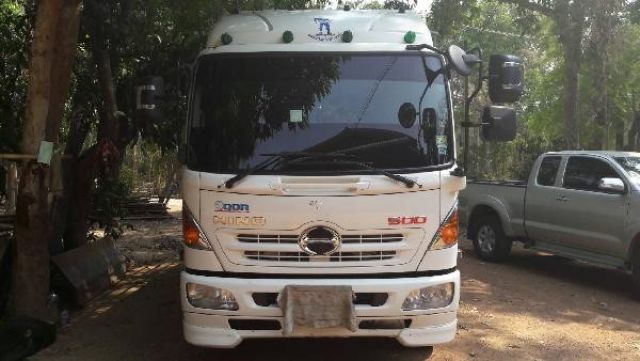 หกล้อ HINO FC9JJLA 175 แรง มือเดียวป้ายแดง