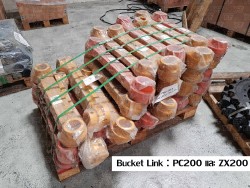 PC200-7 แขนลิงค์บุ้งกี๋ (Bucket Link)