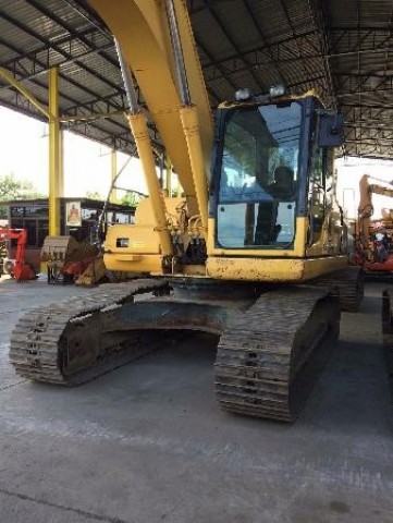 รถ KOMATSU PC200-8 เก่านอกญี่ปุ่นไม่เคยใช้งานในไทย