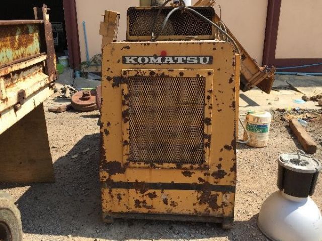 ขายตู้ปั่นไฟ KOMATSU 15 โล เก่านอก