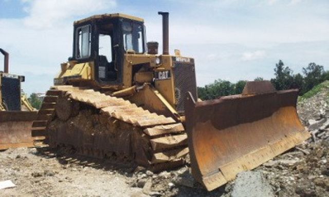 CAT D5HII รถสวย พร้อมใช้ เกียร์ทอร์ค มีเล่ม