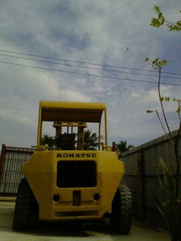 ขาย รถโฟล์คลิฟท์ ยี่ห้อ โคมัสซุ (Forklift Komatsu)