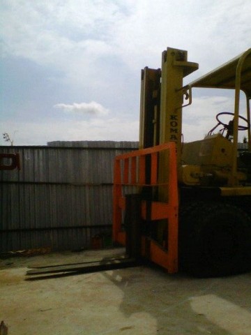 ขาย รถโฟล์คลิฟท์ ยี่ห้อ โคมัสซุ (Forklift Komatsu)