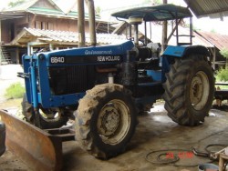 ขายรถไถนา Ford 6640