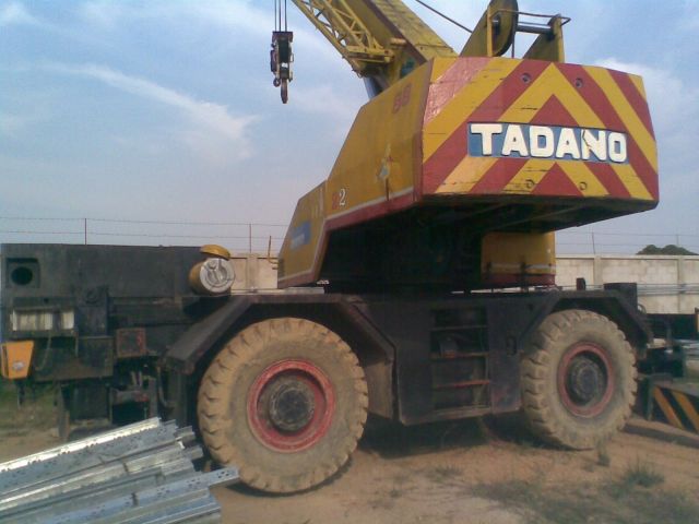 ขายรถเครน 4 ล้อยาง Tadano 20 T