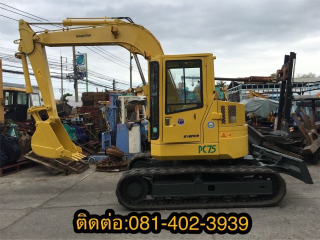 ขายรถkomatsu pc75 เก่านอก