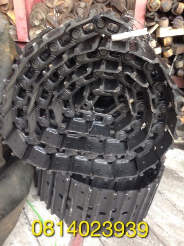 โซ่komatsu pc20-30 ข้างละ 10,500 บาท โซ่kubota kx91-3 ข้างละ 10,500 บาท