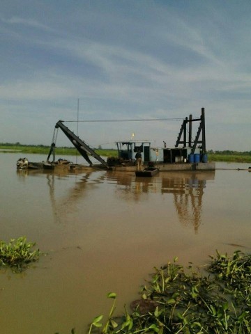 ขายเรือขุดหัวสว่าน