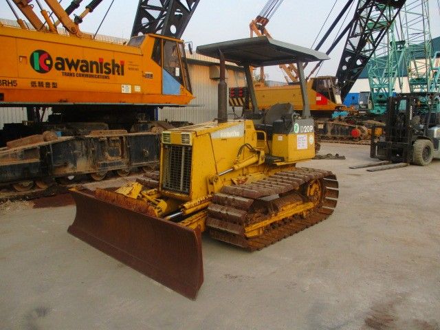 Komatsu D20P-7Eเราขายไม่แพง 062-709-1747