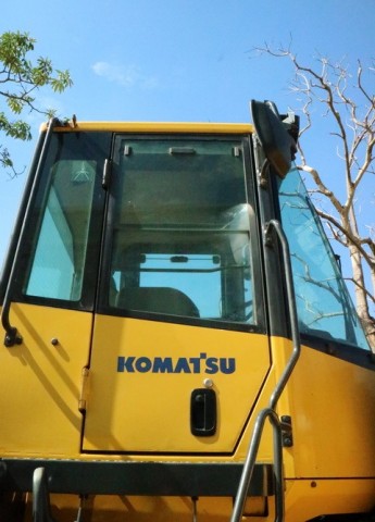 รถตัก WA380-6 เครื่อง KOMATSU 6D107 194 แรงม้า สภาพสวย พร้อมใช้งาน สนใจติดต่อ 0927826142