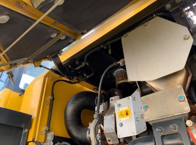ขายรถตัก KOMATSU WA320-7 ตัก 3.50 คิว ยกสูง 4 ม. เครื่องยนต์ 6 สูบเทอร์โบ 168แรงม้า โทร.0927826142