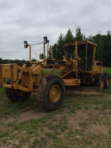 รถเกรด Caterpillar 140H #2ZK02501 ปี 1997 14,269ชม. นำเข้าจาก USA ไม่เคยใช้ในไทย