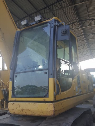 KOMATSU PC 200-8 นอกญี่ปุ่น ราคา 2,500,000