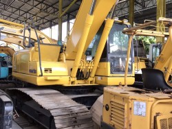 Komatsu PC200-8 รถเก่าญี่ปุ่น เครื่องดี สภาพสวย ไฟฟ้าเต็ม