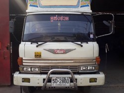 ขายด่วน++ สิบล้อ hino KT925 พื้นเรียบ 6 สูบ สีขาว