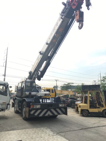 ขายรถเครน TADANO 25 TON M6 สภาพใช้งาน/เล่มทะเบียน