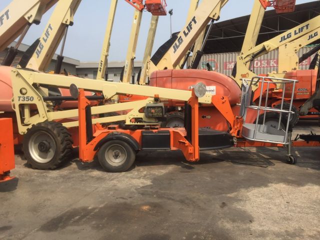 ขายรถกระเช้า JLG บูมศอก T350 สูง 10.67 เมตร มือสอง ปรับสภาพแล้ว