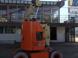 ขายรถกระเช้า JLG บูมศอก E300AJP สูง 9.14 เมตร มือสอง ปรับสภาพแล้ว พร้อมใช้งาน