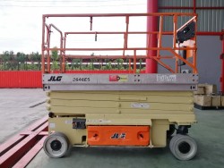 ขายรถกระเช้า JLG ขากรรไกร 2646ES สูง 7.92 เมตร มือสอง