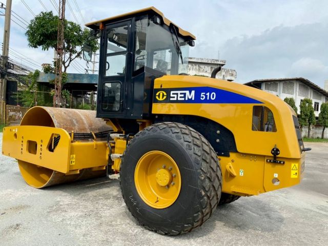 รถบดสั่นสะเทือน Soil Compactor SEM 510 และ 512