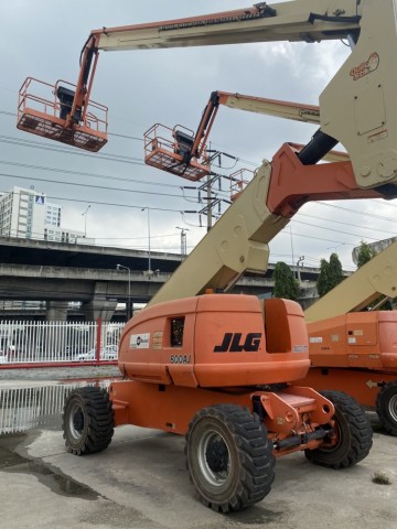 ขายรถกระเช้า JLG บูมข้อศอก 800AJ สูง 24.46 เมตร มือสอง