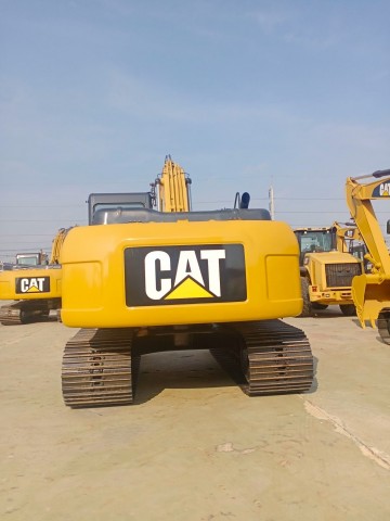 ขายรถขุด CAT 320D2 พร้อมใช้งาน